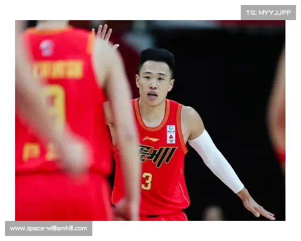 贺希宁25分率深圳连胜京沪，成球队核心